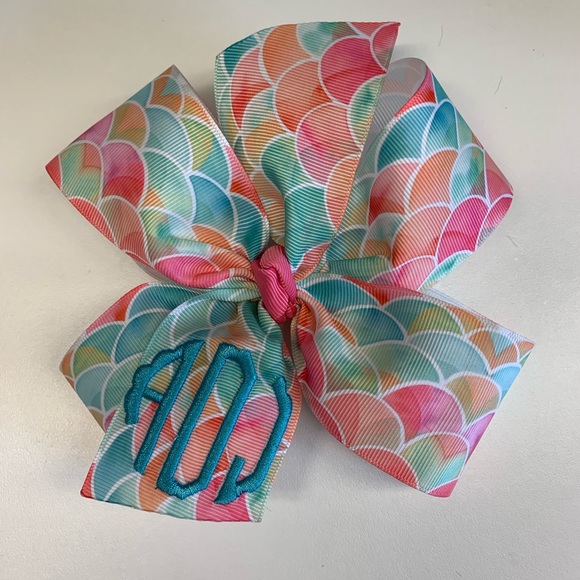 Any Initials Monogrammed Mermaid Hair Bow - Picture 4 of 6